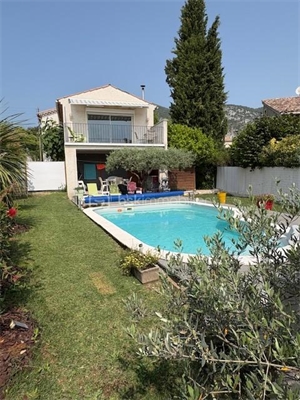 maison traditionnelle à la vente -   04130  VOLX, surface 110 m2 vente maison traditionnelle - UBI478240211